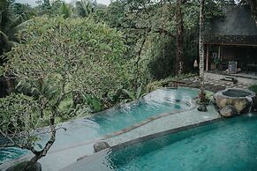 Belvilla Serene Hideaway Resort Monkey Forest