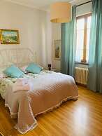 Eno 's house
