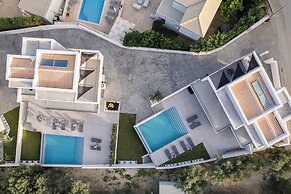 Kymothoe Elite Villas