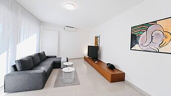 Central Plaza Apartment 3 in Lugano