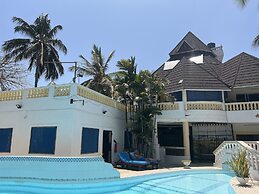 KIVULI VILLAS