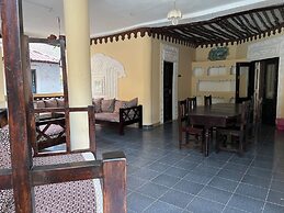 KIVULI VILLAS