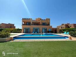 Luxury Half Villa Sea View