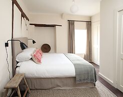 Black Lion Hotel
