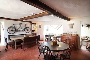 Black Lion Hotel