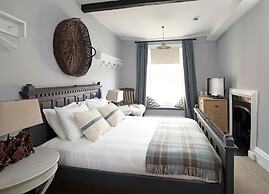 Black Lion Hotel