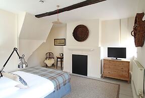Black Lion Hotel