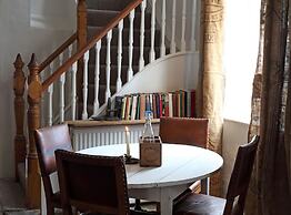 Black Lion Hotel