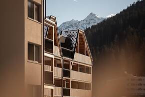 ADEA Lifestyle Suites