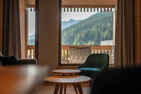 ADEA Lifestyle Suites