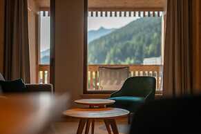ADEA Lifestyle Suites