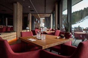 ADEA Lifestyle Suites