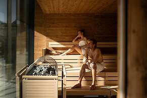 ADEA Lifestyle Suites