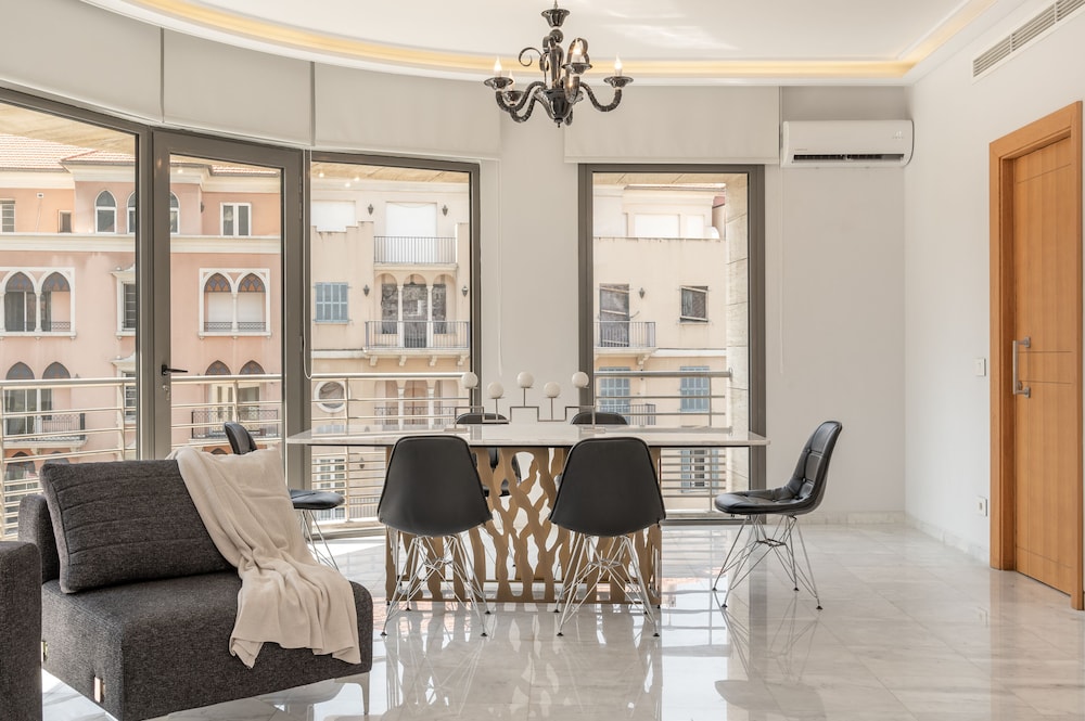Saifi 1056