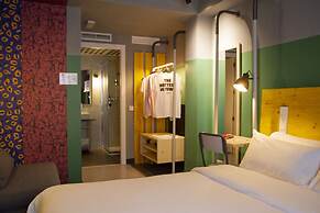 Room Valencia