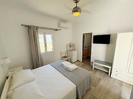 Irene Hotel - Beachfront