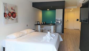 Domus Lake Resort