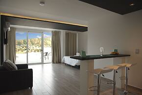 Domus Lake Resort