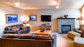 Thunder Ridge by Fernie Lodging CO