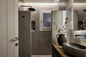 Manesis Suites