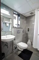 Saltstayz Select - Huda City Center