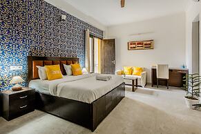 Lime Tree Hotel Golf Course Road Sec-43
