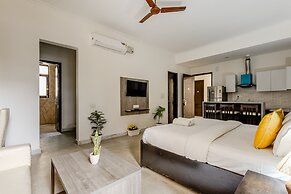 Lime Tree Hotel Golf Course Road Sec-43