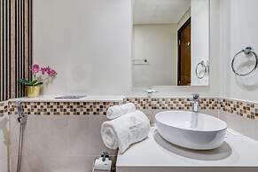 GLOBALSTAY. DAMAC Reva Residences