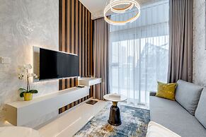 GLOBALSTAY. DAMAC Reva Residences