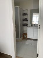 Charming and Cozy Apartment in Dubai Available now