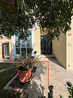 Charming and Cozy Apartment in Dubai Available now