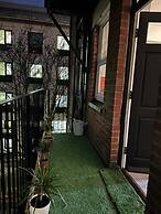 1 Bed Flat - Sleeps 2 - Jacuzzi - Parking - Wifi