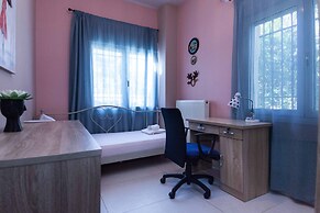 Kallithea Comfort 3 Bd Family Apt