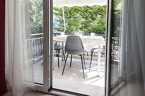 Kallithea Comfort 3 Bd Family Apt