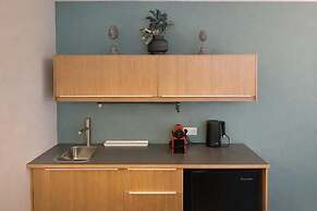 Elite Ermou Suites