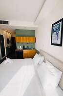 Elite Ermou Suites