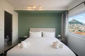 Elite Ermou Suites