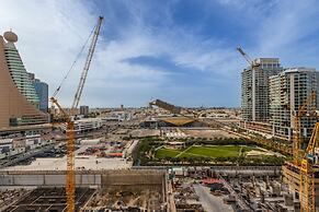 SuperHost - Chic Modern 1BR Apt Retreat with City View