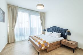 SuperHost - Chic Modern 1BR Apt Retreat with City View