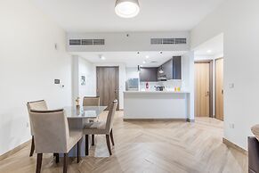 SuperHost - Chic Modern 1BR Apt Retreat with City View