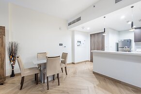 SuperHost - Chic Modern 1BR Apt Retreat with City View