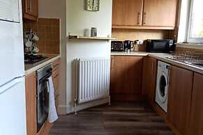 2 Bedroom Apt - Stunning Views, Balcony, Parking