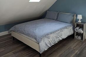 2 Bedroom Apt - Stunning Views, Balcony, Parking