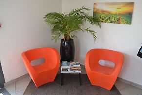 Hotel Formule Club Bordeaux Cenon