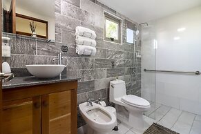 Modern 4-BR Villa in Gated Community