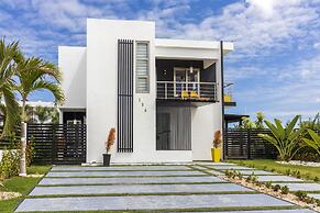 Modern 4-BR Villa in Gated Community
