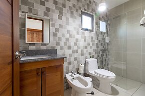 Modern 4-BR Villa in Gated Community