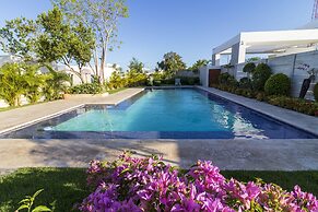 Modern 4-BR Villa in Gated Community