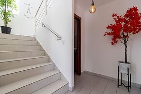 Modern 4-BR Villa in Gated Community