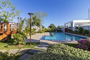 Modern 4-BR Villa in Gated Community